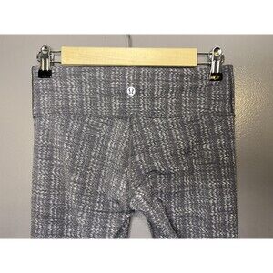 Lululemon Leggings Womens XS Gray Pattern Ankle Yoga Pants Stretch Athletic
